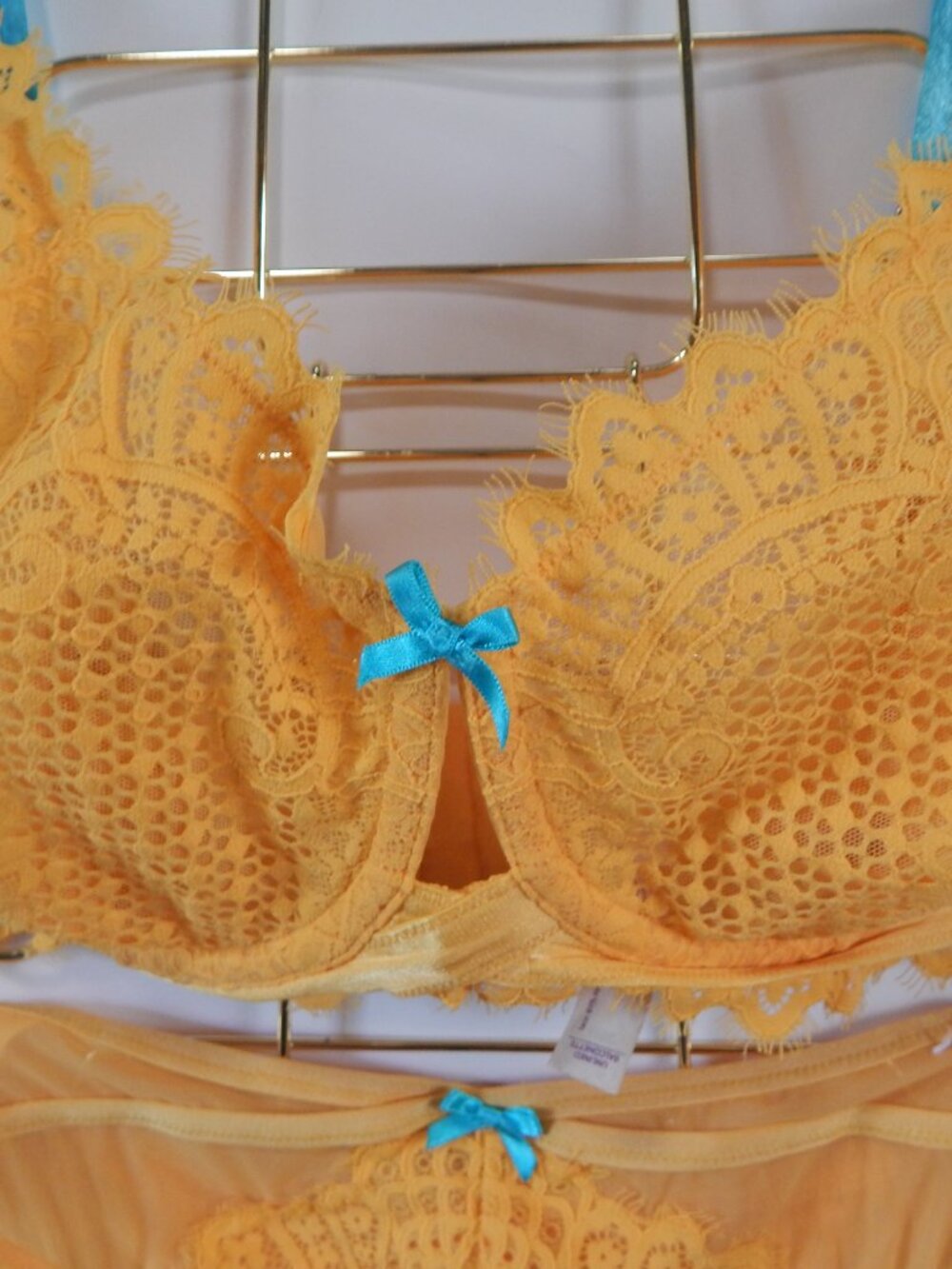 Lane Bryant Cacique Yellow Lace and Panty Set 38H / 14-16 Discontinued Set - Picture 2 of 7